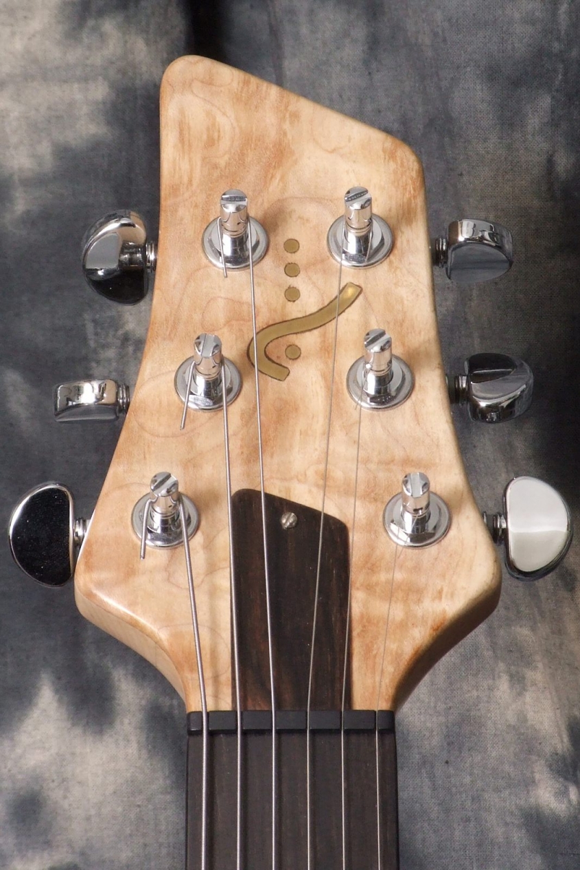 Alexander-James_Ursa-Maple-Guitar_Headstock