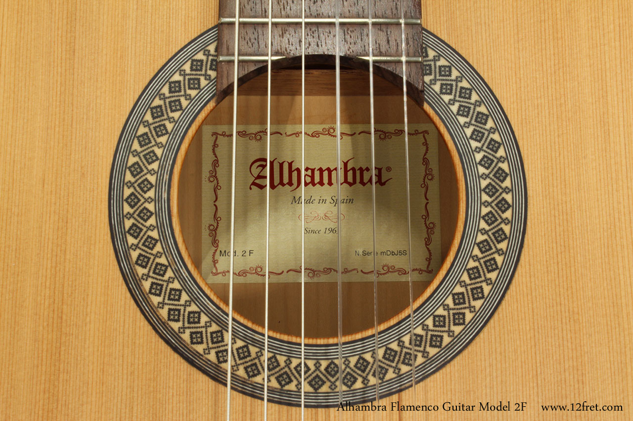 Alhambra Flamenco Guitar Model 2F Label View