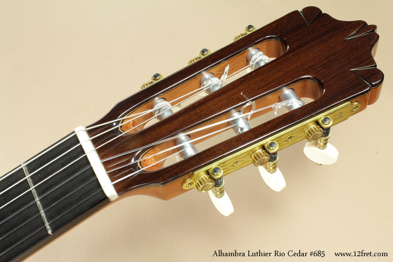 Alhambra Luthier Rio Concert Classical Cedar 685 head front