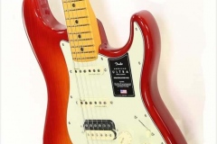 Fender American Ultra Stratocaster HSS Maple Neck Plasma Red Burst