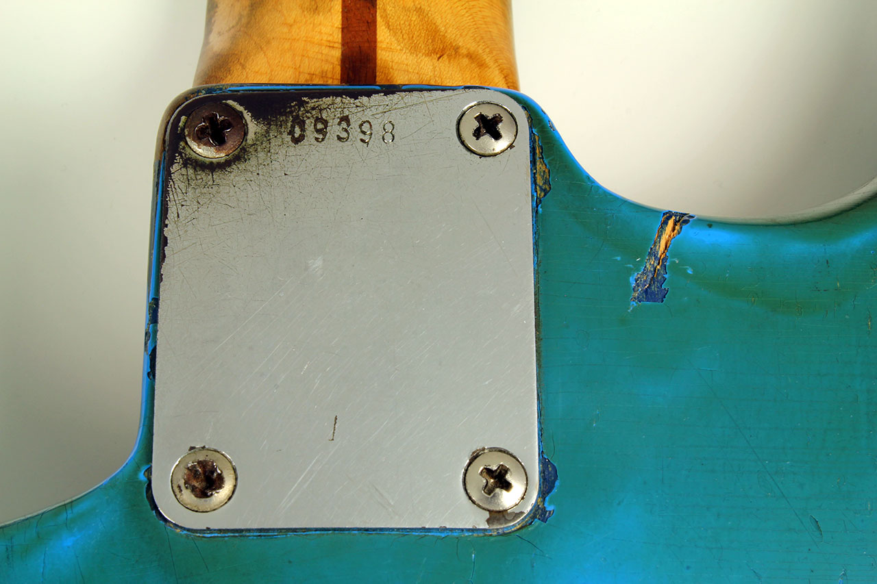 Fender_Strat_56_62_jb_cons_neckplate_1