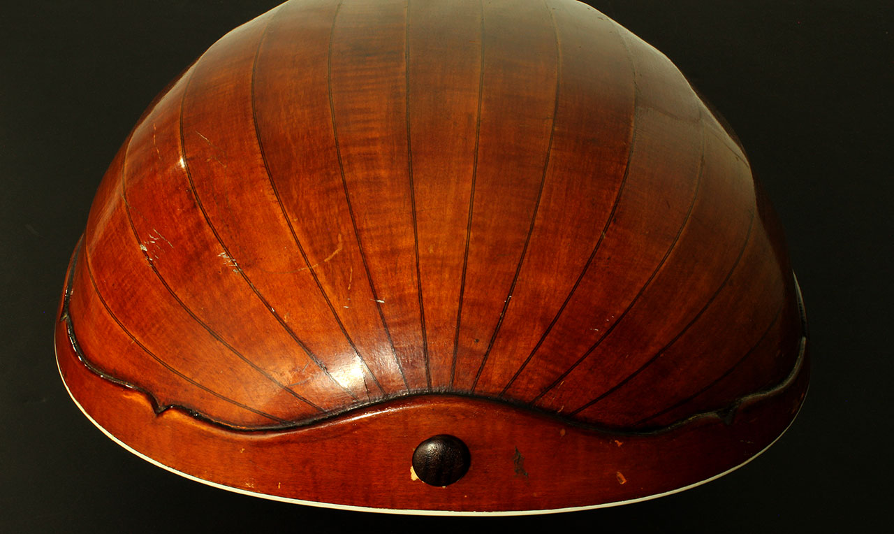 german_guitar_lute_20s_cons_tail_back_1