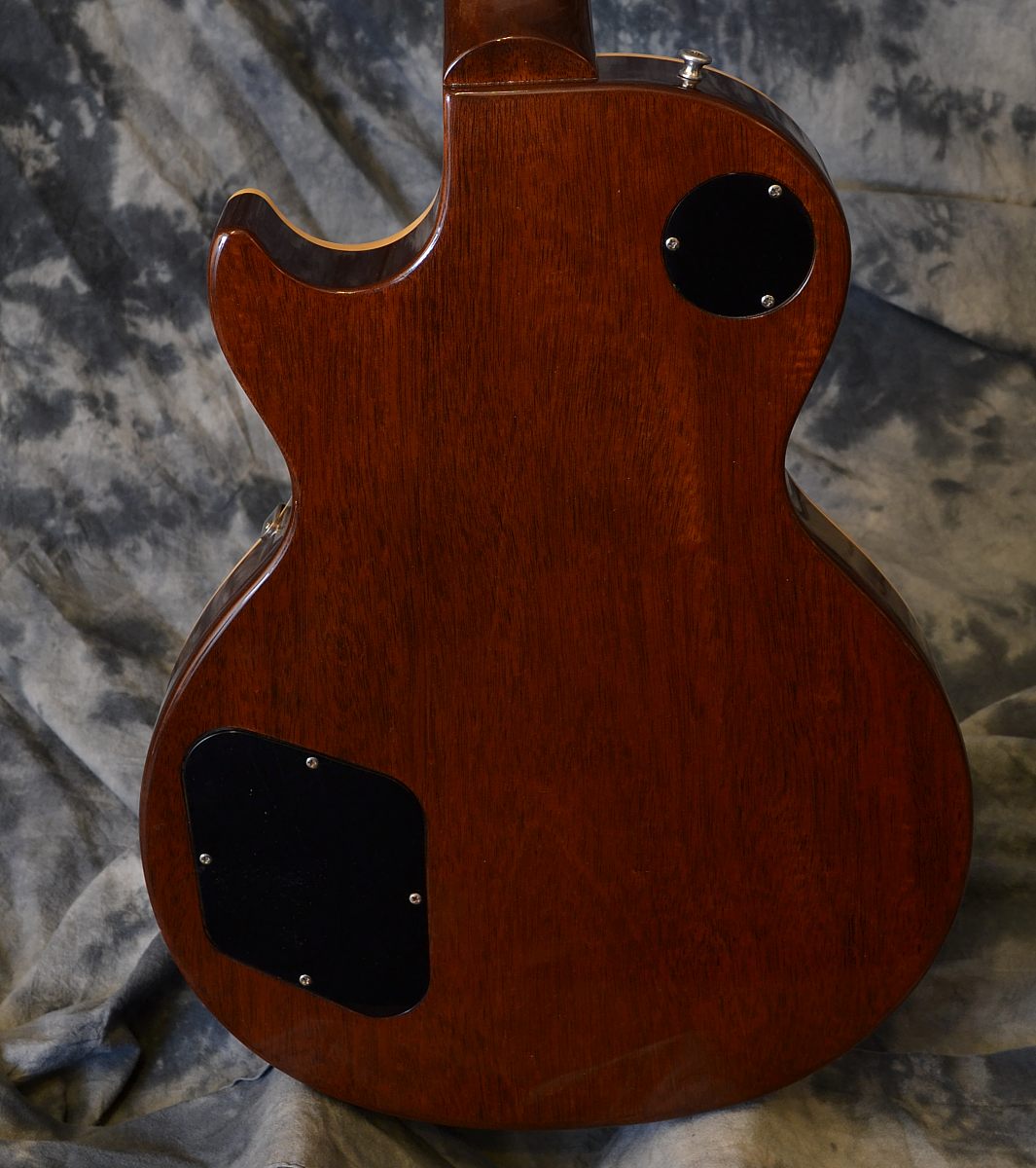 Gibson_Les Paul Classic_2000(C)_back detail
