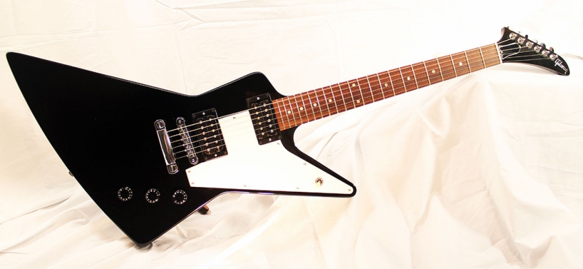 Gibson_explorer_blk_front_1