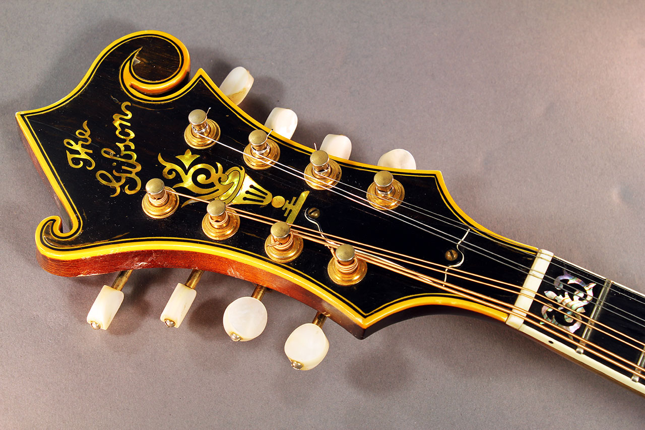Gibson_F5_mandolin_74_cons_head_front_1