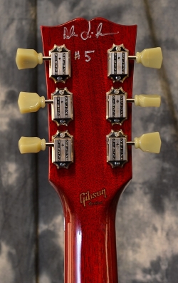 Gibson_LP_Lifeson-signed_Red_Headstock