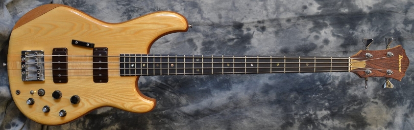 Ibanez_MusicianBass_1979(C)_Front