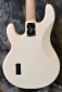 MusicMan_Stingray_White_2009(C)_Back