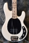 MusicMan_Stingray_White_2009(C)_Top