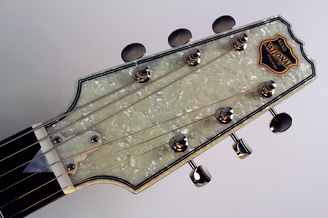 National_Resolectric_Revolver_trans_black_head_front_3