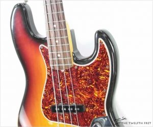 ❌SOLD❌  Fender 62 Reissue Jazz Bass Sunburst, 1982