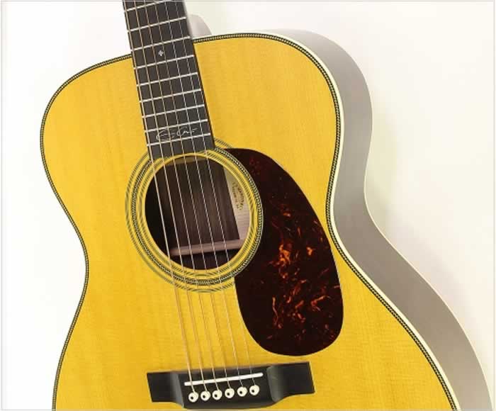 Martin 000-28EC Guitar – Music City Canada