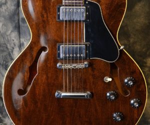 Gibson ES 335 Walnut 1972 (Consignment) No longer available