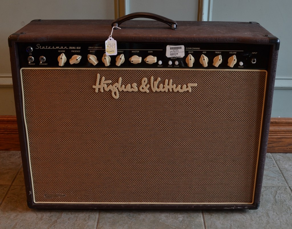 This Hughes and Kettner Statesman 60 watt combo amp is in excellent condition and offers a great value for the price!