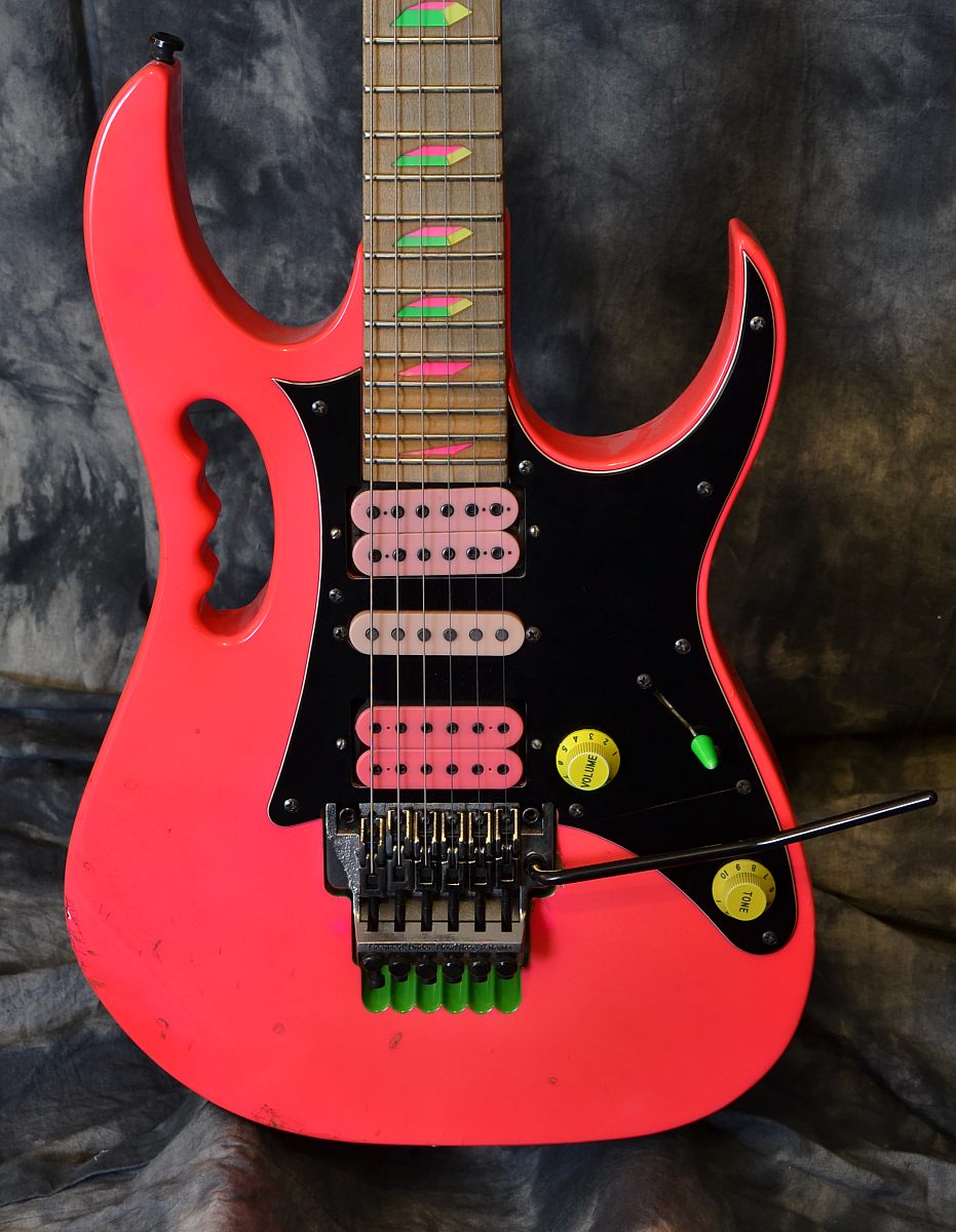 Ibanez Jem Pink 1987 www.12fret