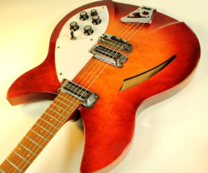 Rickenbacker FireGlo 330 1968 (consignment) No longer available