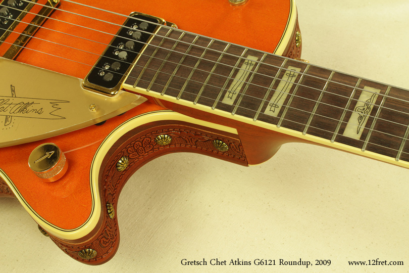 This 2009 Gretsch Chet Atkins G6121 Roundup is as new; it's never really been played at all.   The aluminum Bigsby bridge adds quite a bit of brightness to the twang.